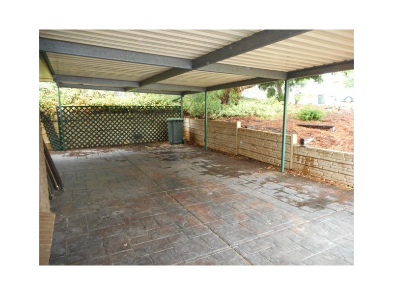 18 Lyn Street, Aberfoyle Park SA 5159