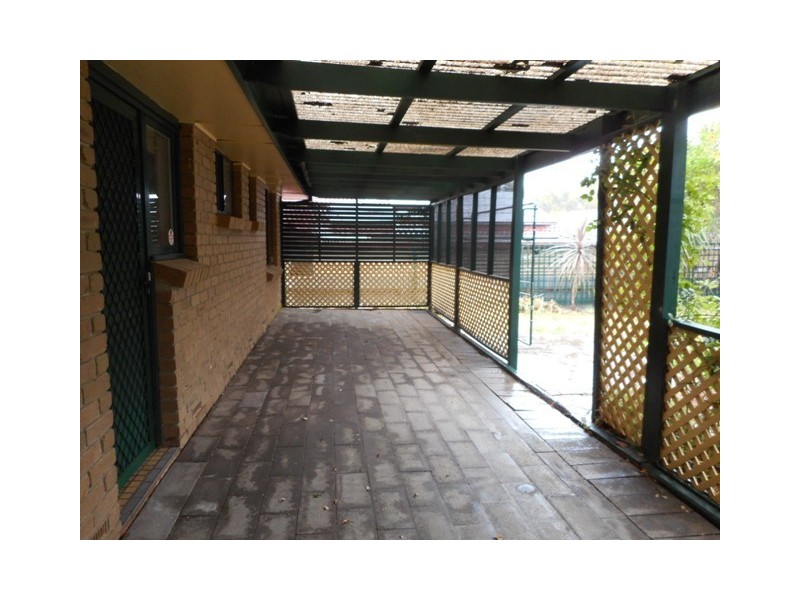18 Lyn Street, Aberfoyle Park SA 5159
