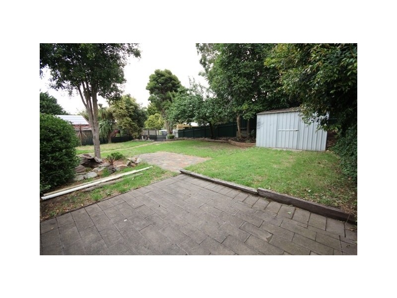18 Lyn Street, Aberfoyle Park SA 5159