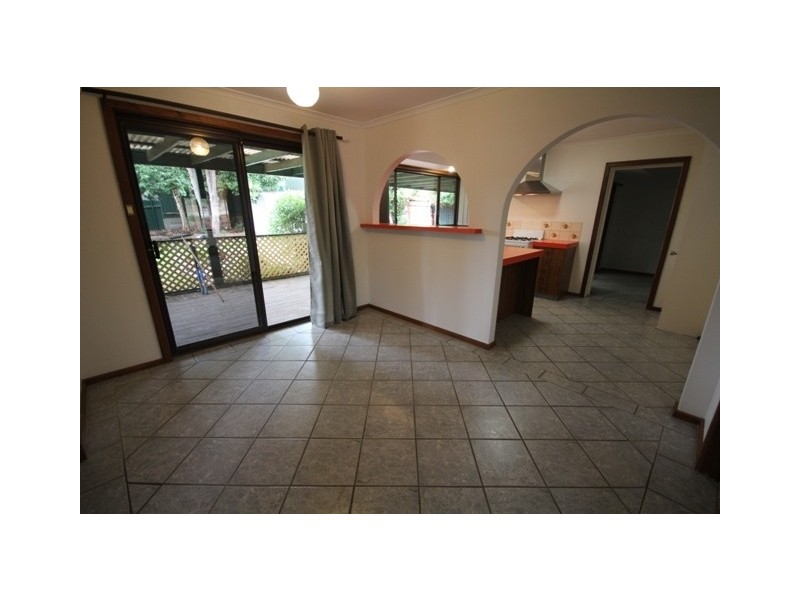 18 Lyn Street, Aberfoyle Park SA 5159