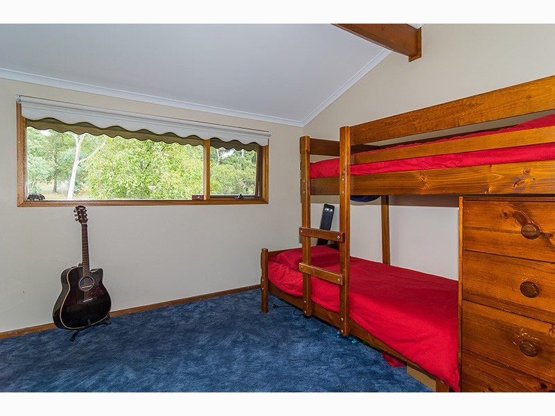 50 Horseshoe Drive, Aberfoyle Park SA 5159