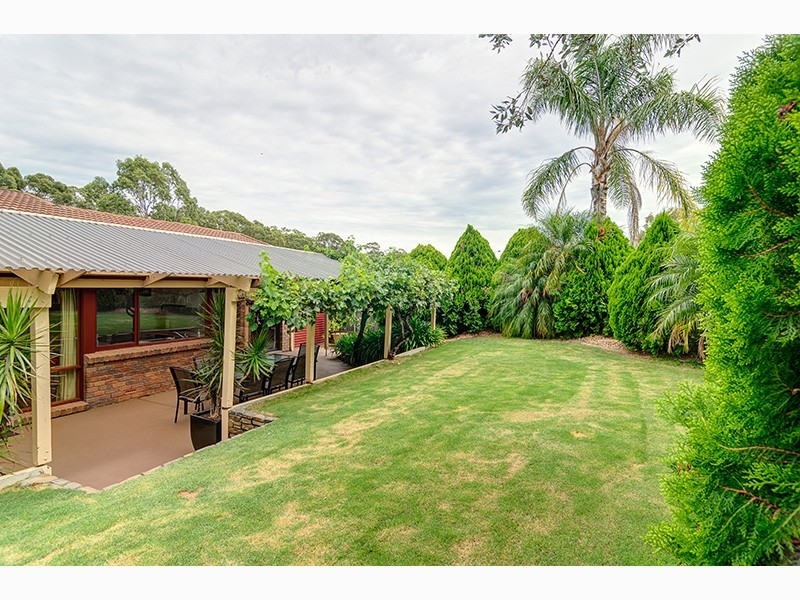 50 Horseshoe Drive, Aberfoyle Park SA 5159
