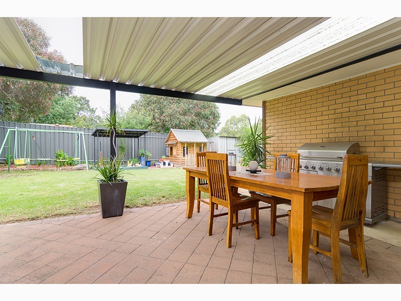 4 Ivy Street, Aberfoyle Park SA 5159