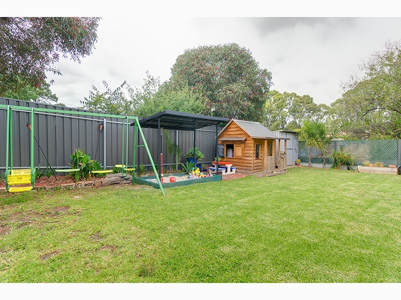 4 Ivy Street, Aberfoyle Park SA 5159