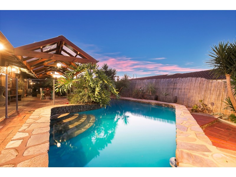 17 Trinidad Way, Happy Valley SA 5159