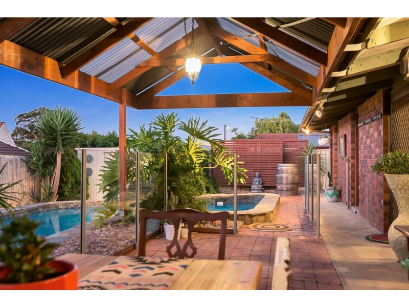 17 Trinidad Way, Happy Valley SA 5159