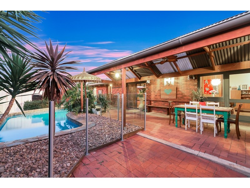 17 Trinidad Way, Happy Valley SA 5159
