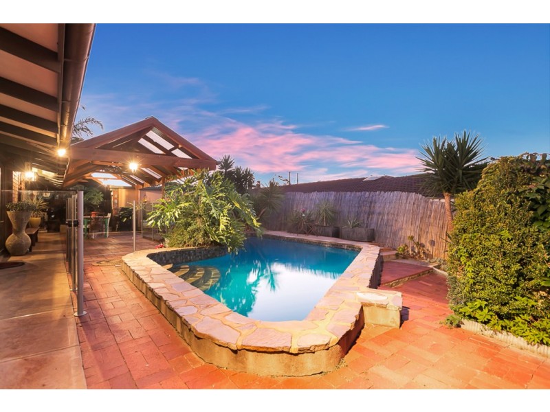 17 Trinidad Way, Happy Valley SA 5159