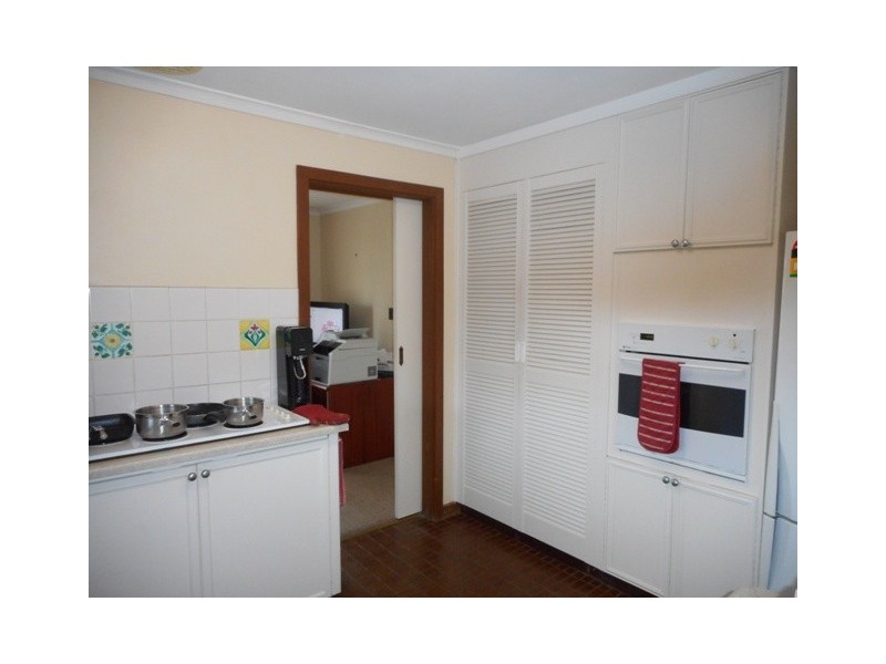 30 Lyn Street, Aberfoyle Park SA 5159