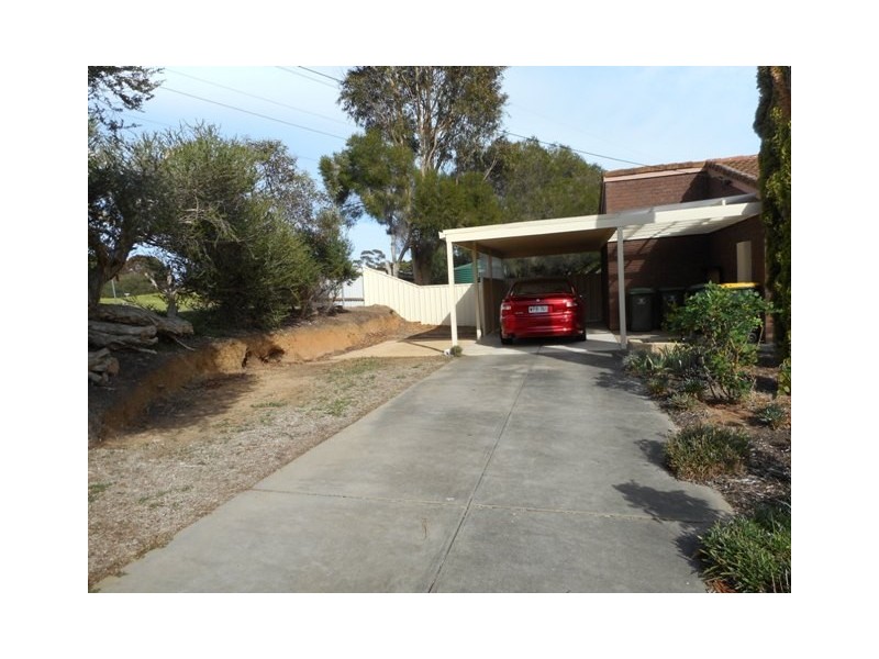 30 Lyn Street, Aberfoyle Park SA 5159