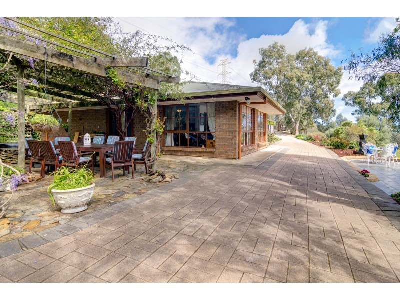 93 Oakridge Road, Chandlers Hill SA 5159