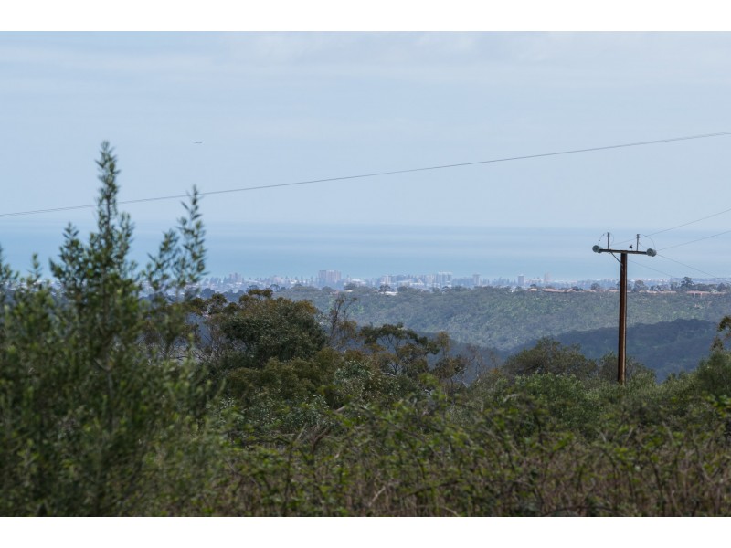 93 Oakridge Road, Chandlers Hill SA 5159