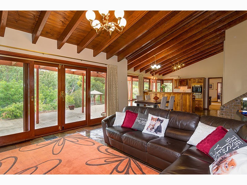 63 York Drive, Flagstaff Hill SA 5159