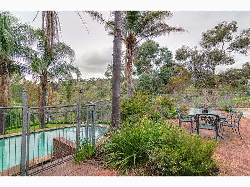 49 Hillcrest Drive, Eden Hills SA 5050