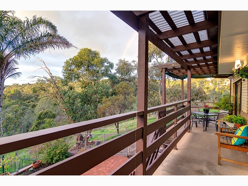 49 Hillcrest Drive, Eden Hills SA 5050