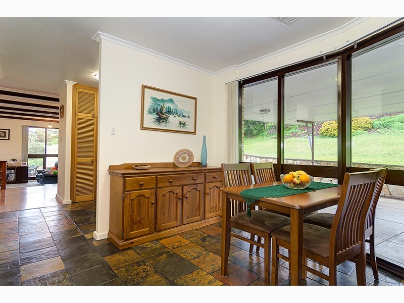 49 Hillcrest Drive, Eden Hills SA 5050