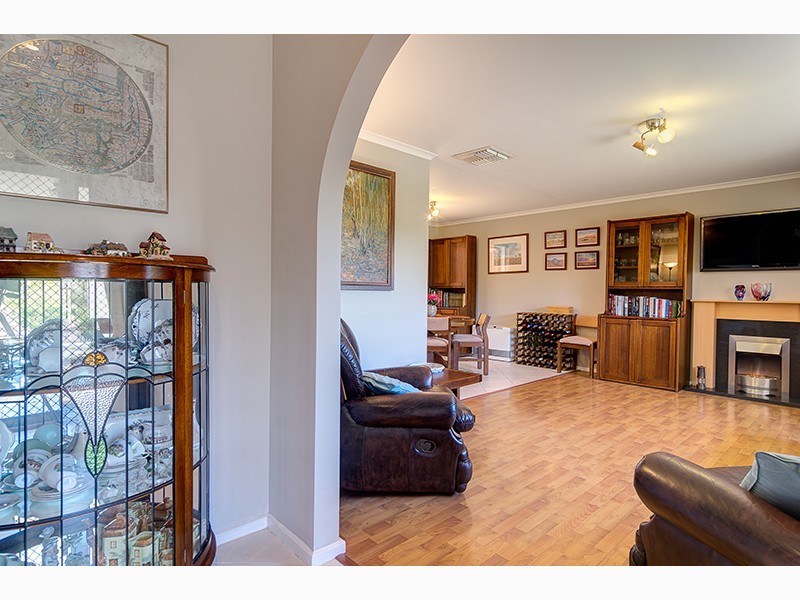 22 Sandler Grove, Aberfoyle Park SA 5159