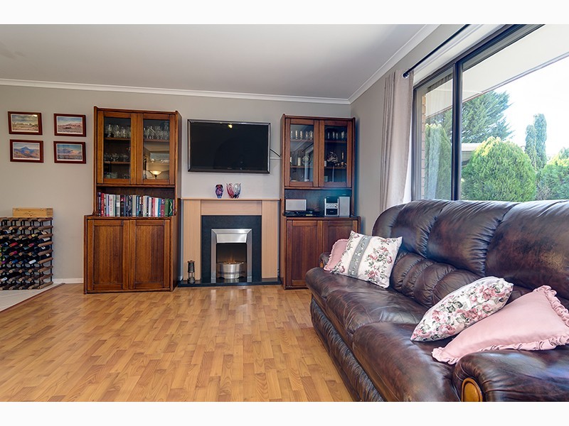 22 Sandler Grove, Aberfoyle Park SA 5159