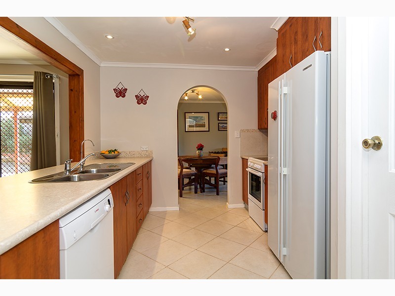 22 Sandler Grove, Aberfoyle Park SA 5159