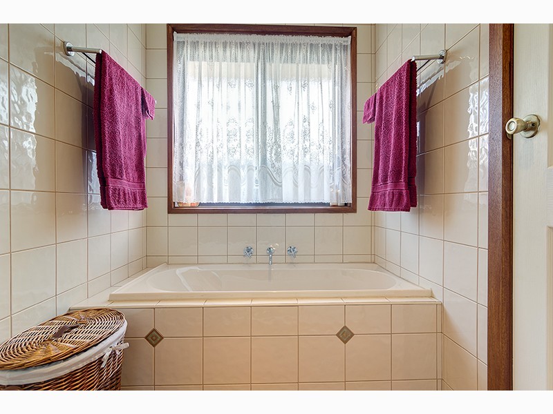 22 Sandler Grove, Aberfoyle Park SA 5159