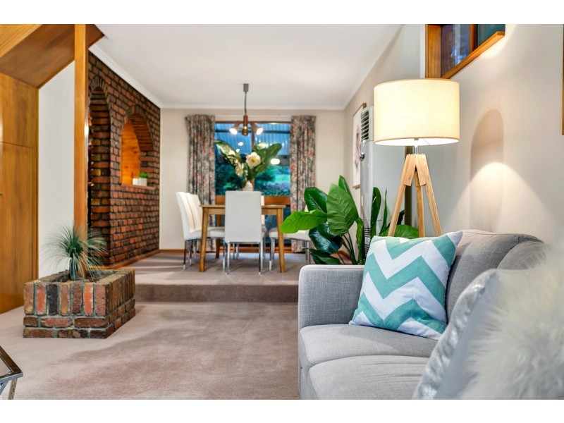 8 Starlight Crescent, Flagstaff Hill SA 5159