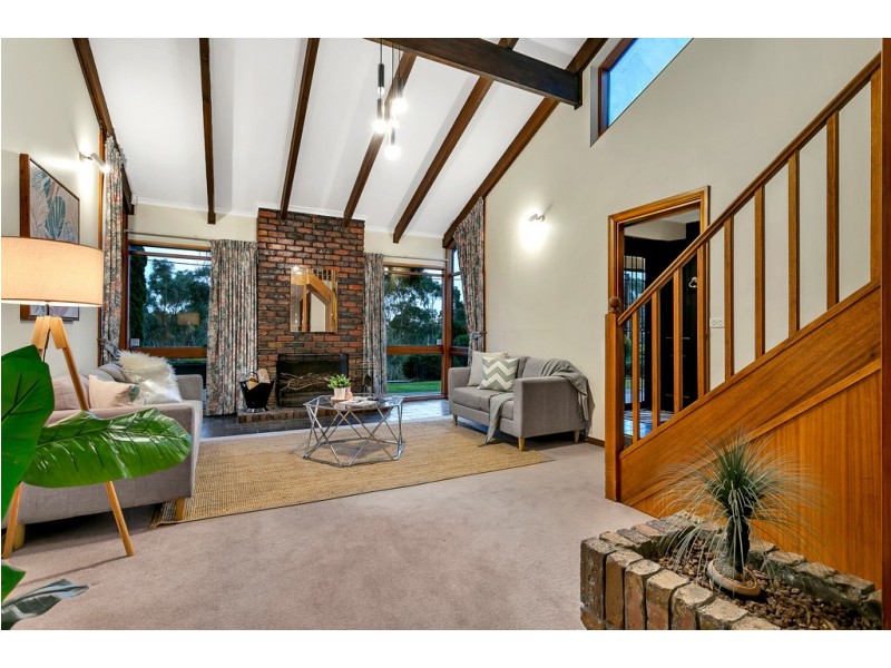 8 Starlight Crescent, Flagstaff Hill SA 5159