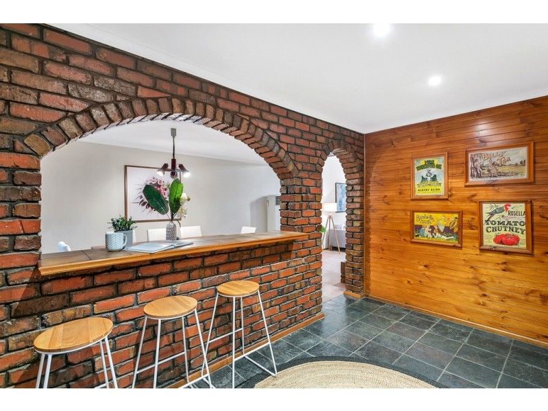 8 Starlight Crescent, Flagstaff Hill SA 5159