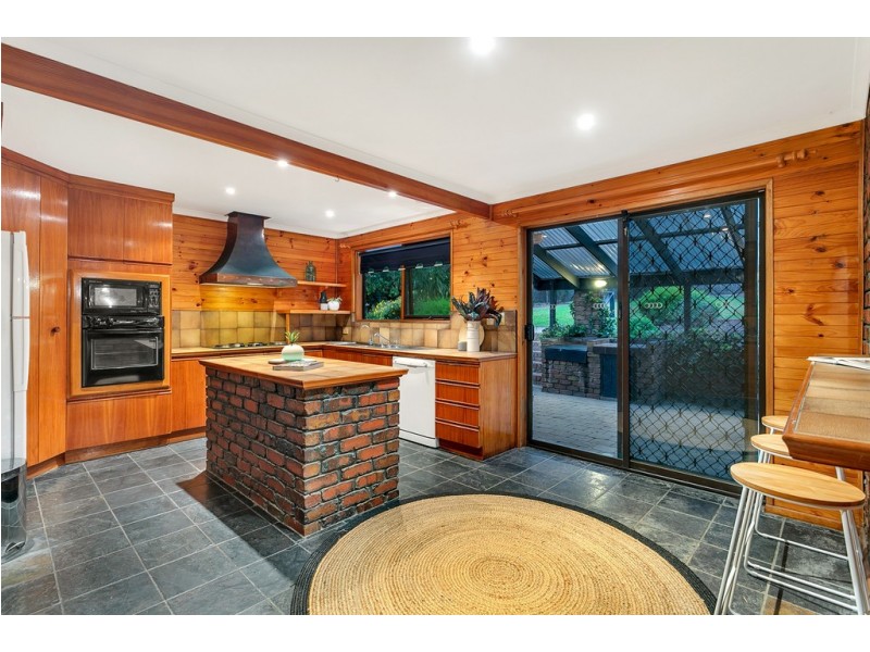 8 Starlight Crescent, Flagstaff Hill SA 5159