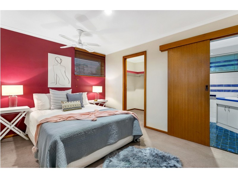 8 Starlight Crescent, Flagstaff Hill SA 5159