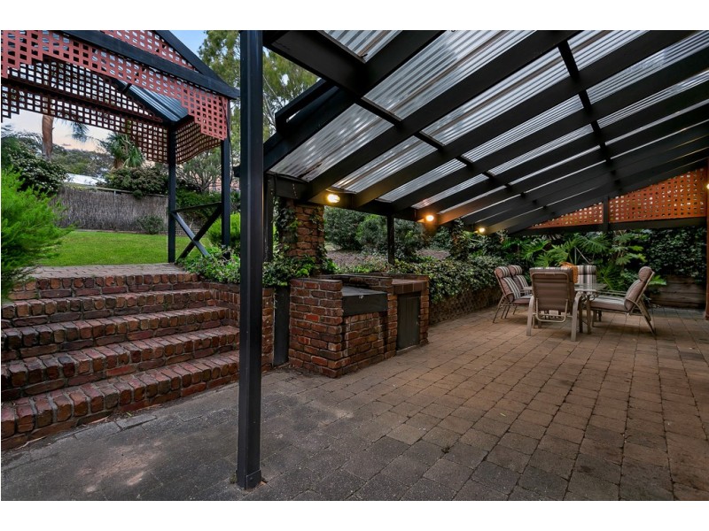 8 Starlight Crescent, Flagstaff Hill SA 5159