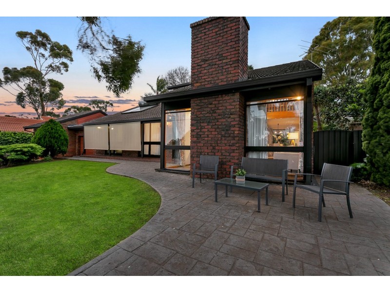 8 Starlight Crescent, Flagstaff Hill SA 5159
