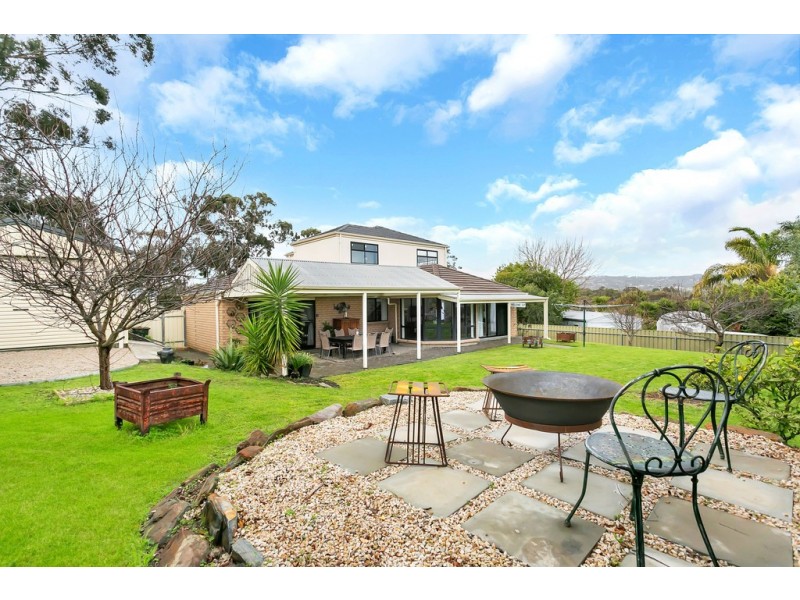 124 Black Road, Flagstaff Hill SA 5159