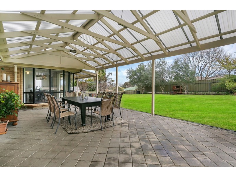 124 Black Road, Flagstaff Hill SA 5159