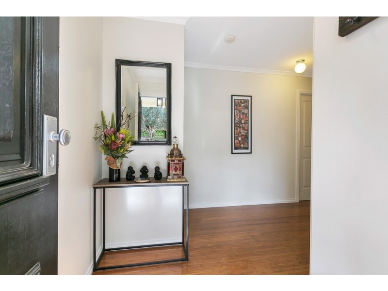 124 Black Road, Flagstaff Hill SA 5159