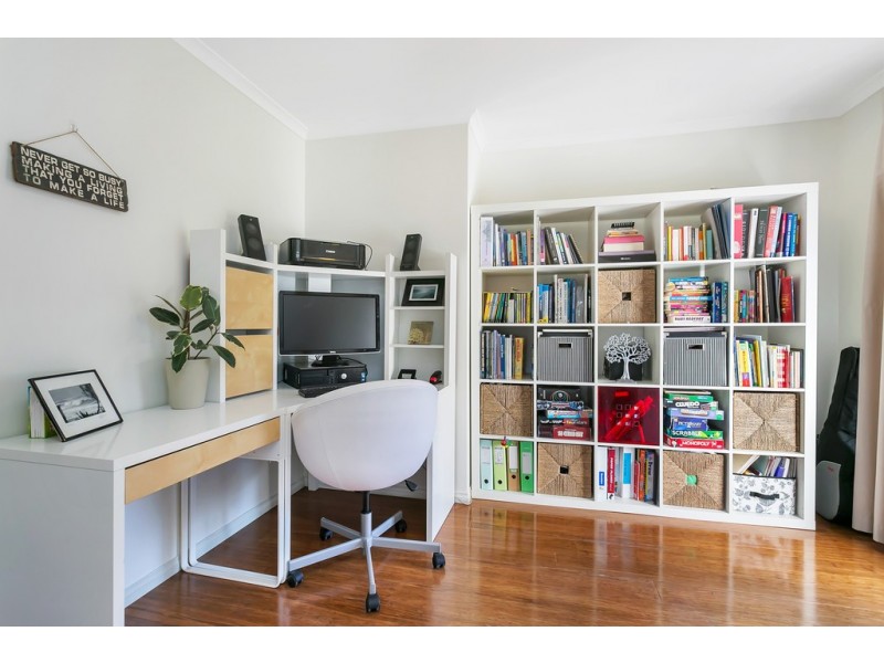 124 Black Road, Flagstaff Hill SA 5159