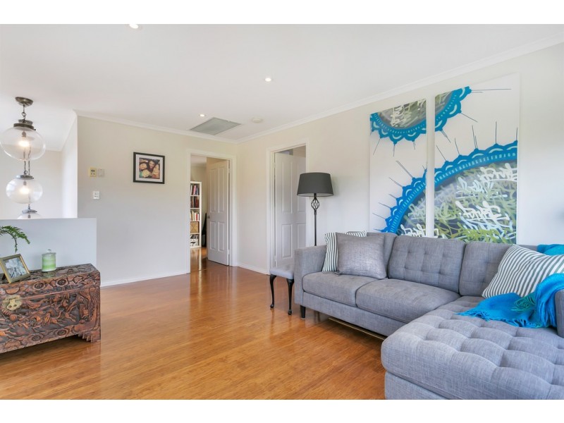 124 Black Road, Flagstaff Hill SA 5159