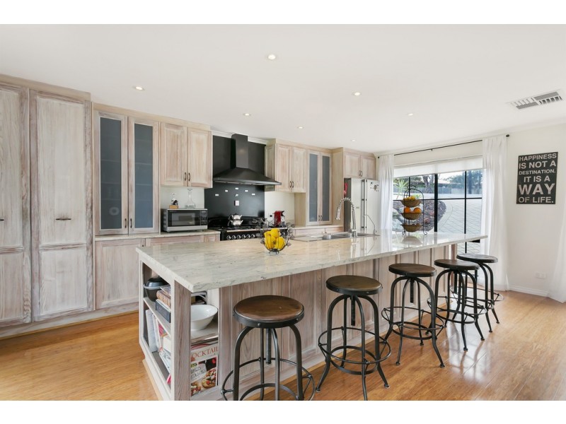 124 Black Road, Flagstaff Hill SA 5159