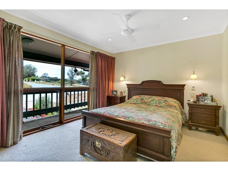 3 Sinclair St, Seaview Downs SA 5049
