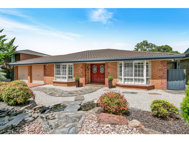 27 Daveys Road, Flagstaff Hill SA 5159