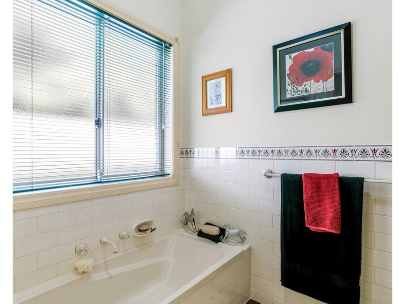 28 Eucalypt Circuit, Flagstaff Hill SA 5159
