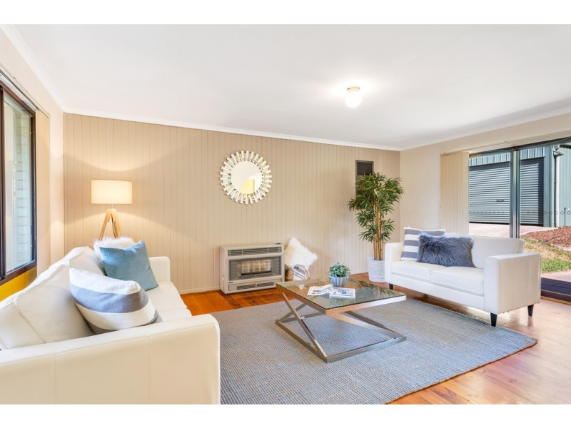 82 Fairlie Drive, Flagstaff Hill SA 5159