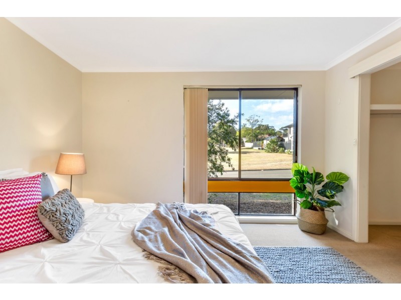 82 Fairlie Drive, Flagstaff Hill SA 5159