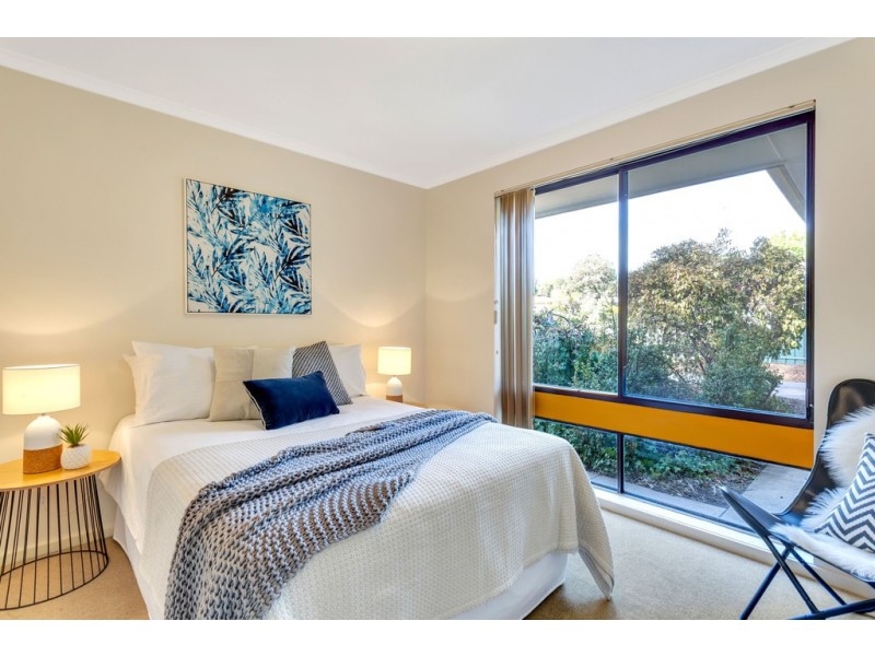 82 Fairlie Drive, Flagstaff Hill SA 5159