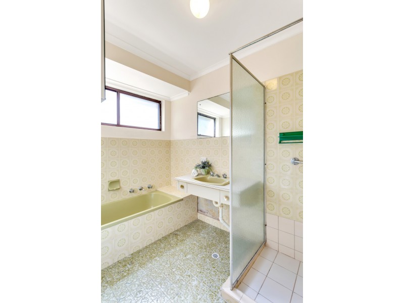 82 Fairlie Drive, Flagstaff Hill SA 5159