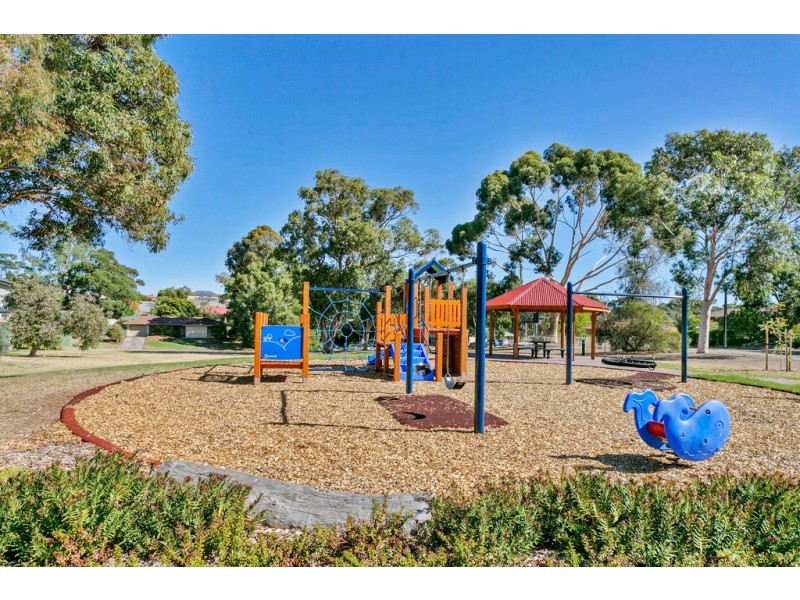 82 Fairlie Drive, Flagstaff Hill SA 5159