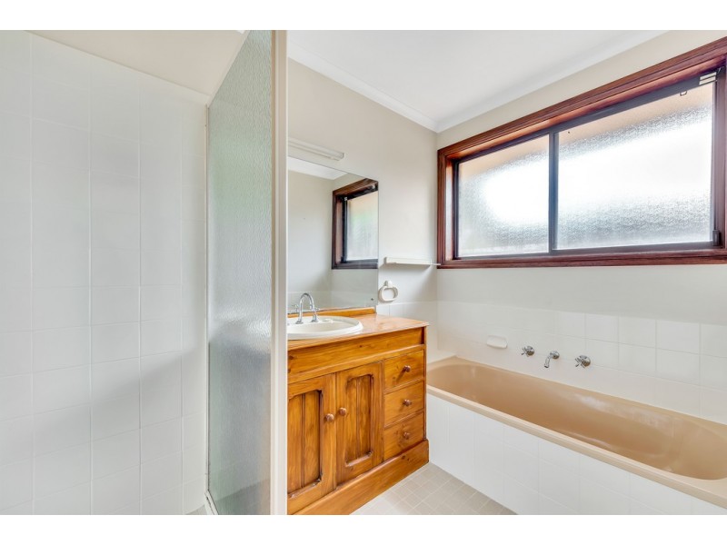 30 Torresan Crescent, Flagstaff Hill SA 5159