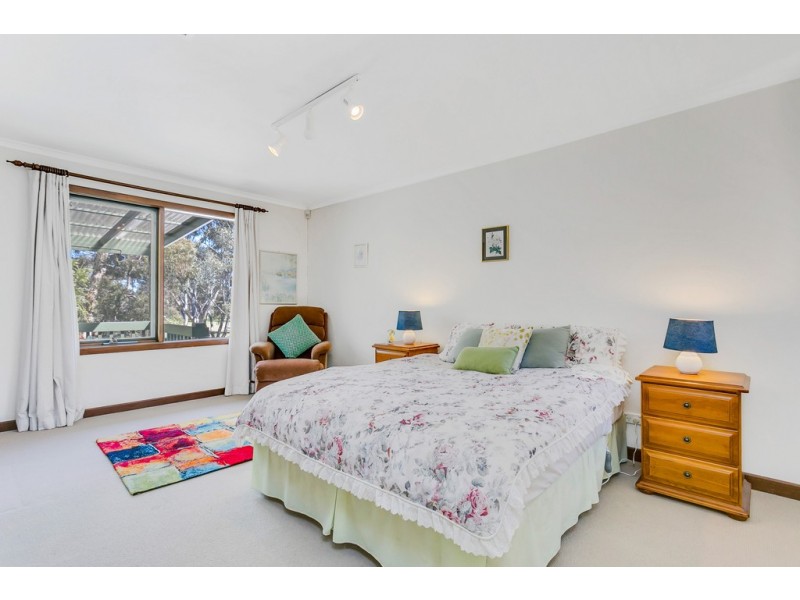 5 Fama Court, Flagstaff Hill SA 5159