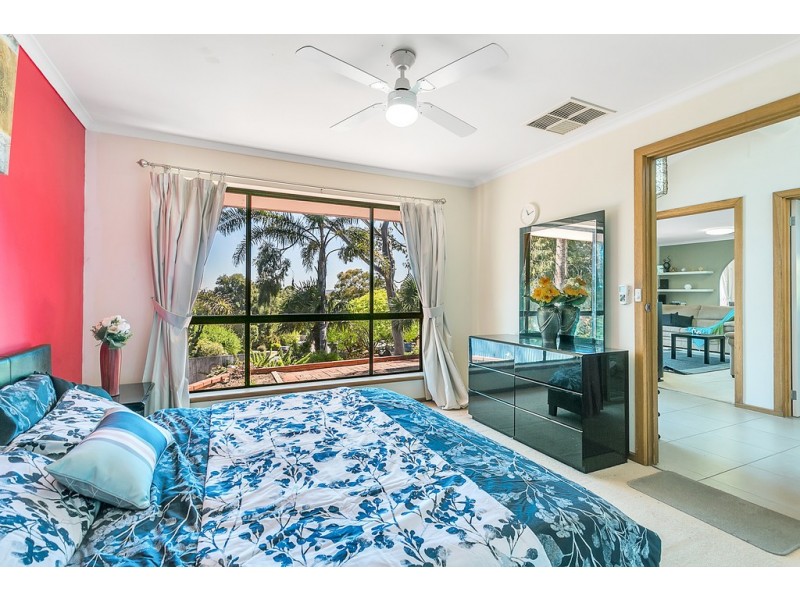 6 Courageous Avenue, Happy Valley SA 5159