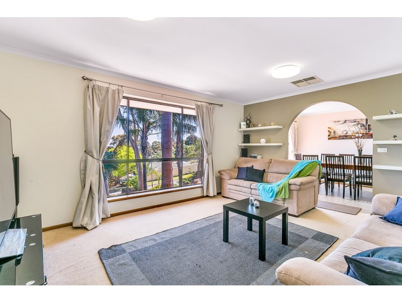 6 Courageous Avenue, Happy Valley SA 5159