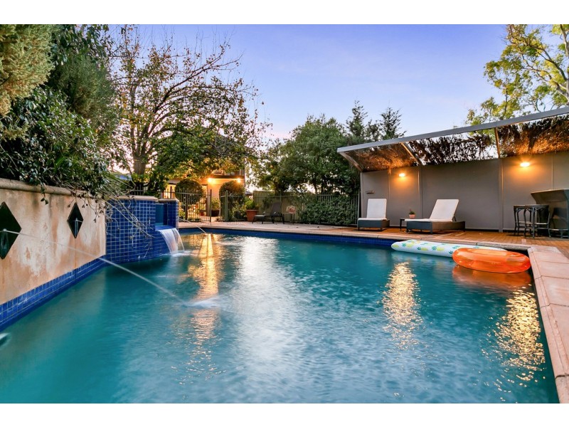 9 Rudge Close, Happy Valley SA 5159